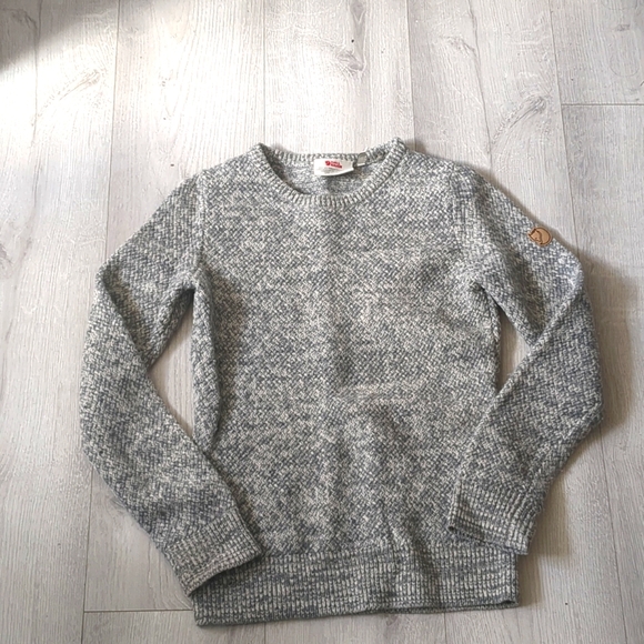 Sweaters - Fjall Raven sweater pullover